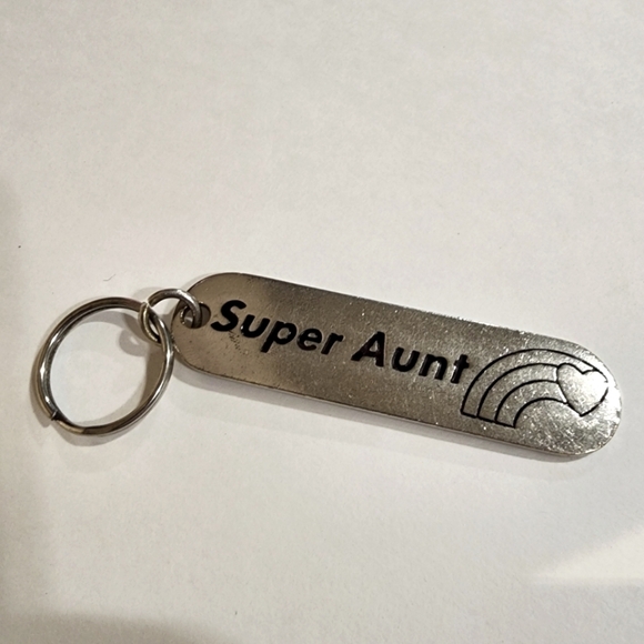 Vintage Russ T20 stainless steal Super Aunt Rainbow heart keychain key ring - Picture 1 of 10
